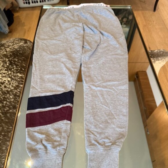 Pre-loved Tommy Hilfiger Light Grey Heathered Sweatpants - Ladies XS - Picture 5 of 6